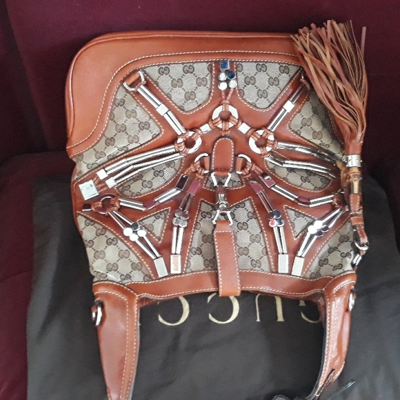 Gorgeous large authentic Guccu Hobo Bag - Picture 2 of 4